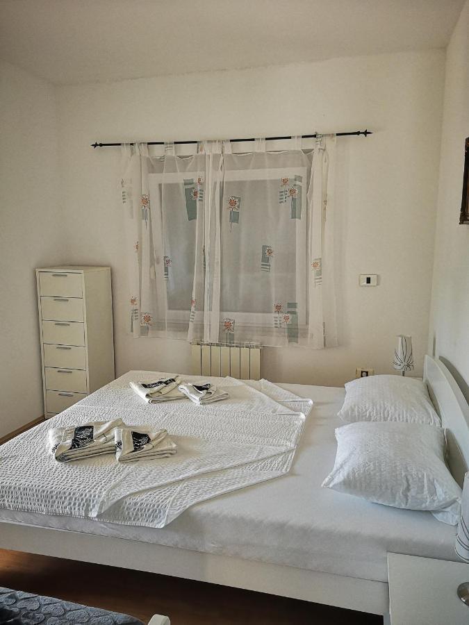 Apartma Ceh Gabrovica pri Črnem Kalu エクステリア 写真