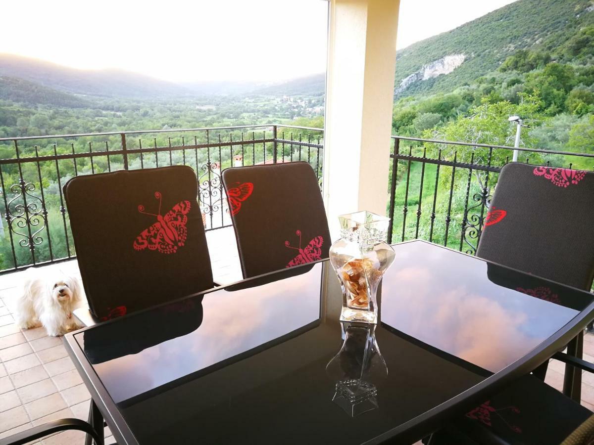 Apartma Ceh Gabrovica pri Črnem Kalu エクステリア 写真